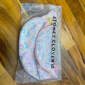 Stoney Clover x Barbie Fannie pack